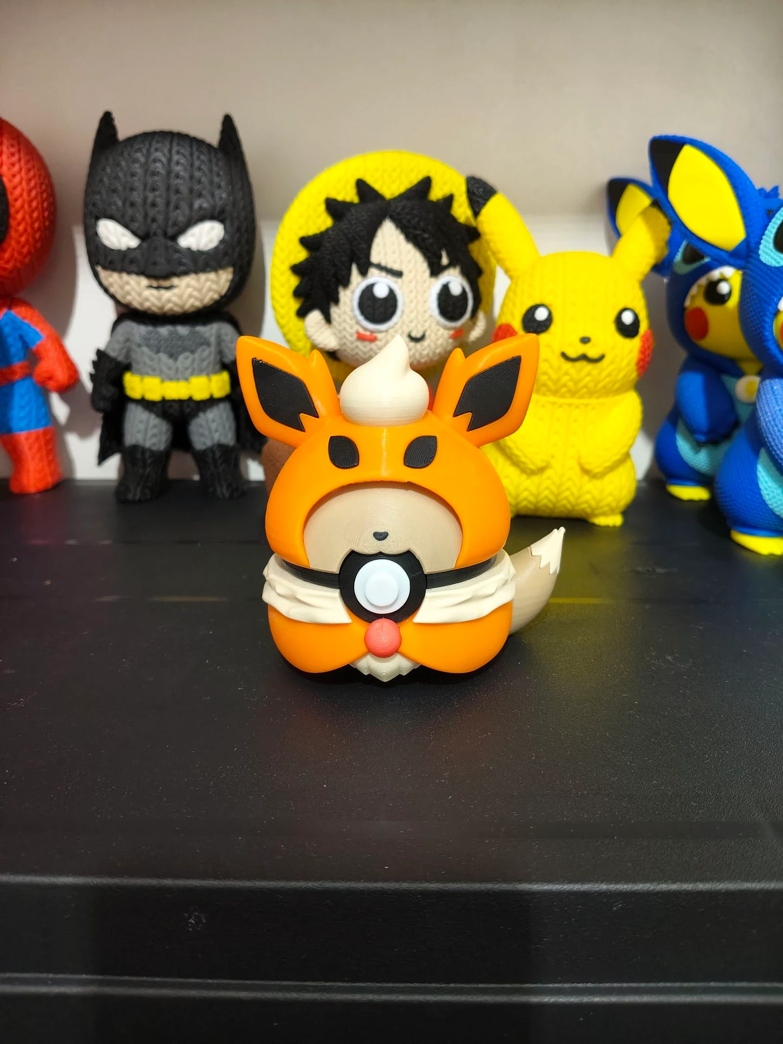 Poncho Flareon Eevee Pokemon Pokeball 